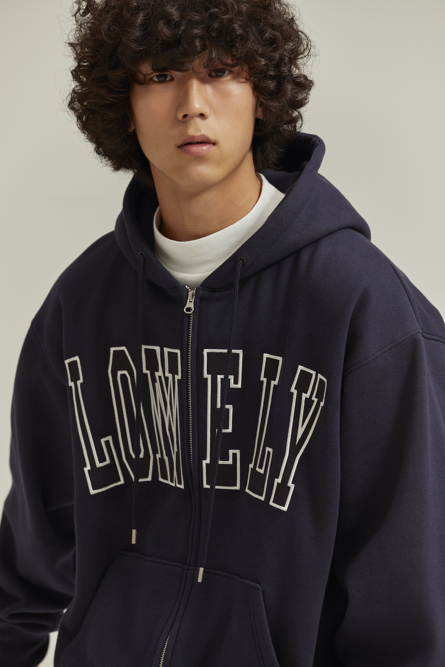 [L SIZE 12/16 예약배송] LONELY/LOVELY HOODIE ZIP-UP NAVY