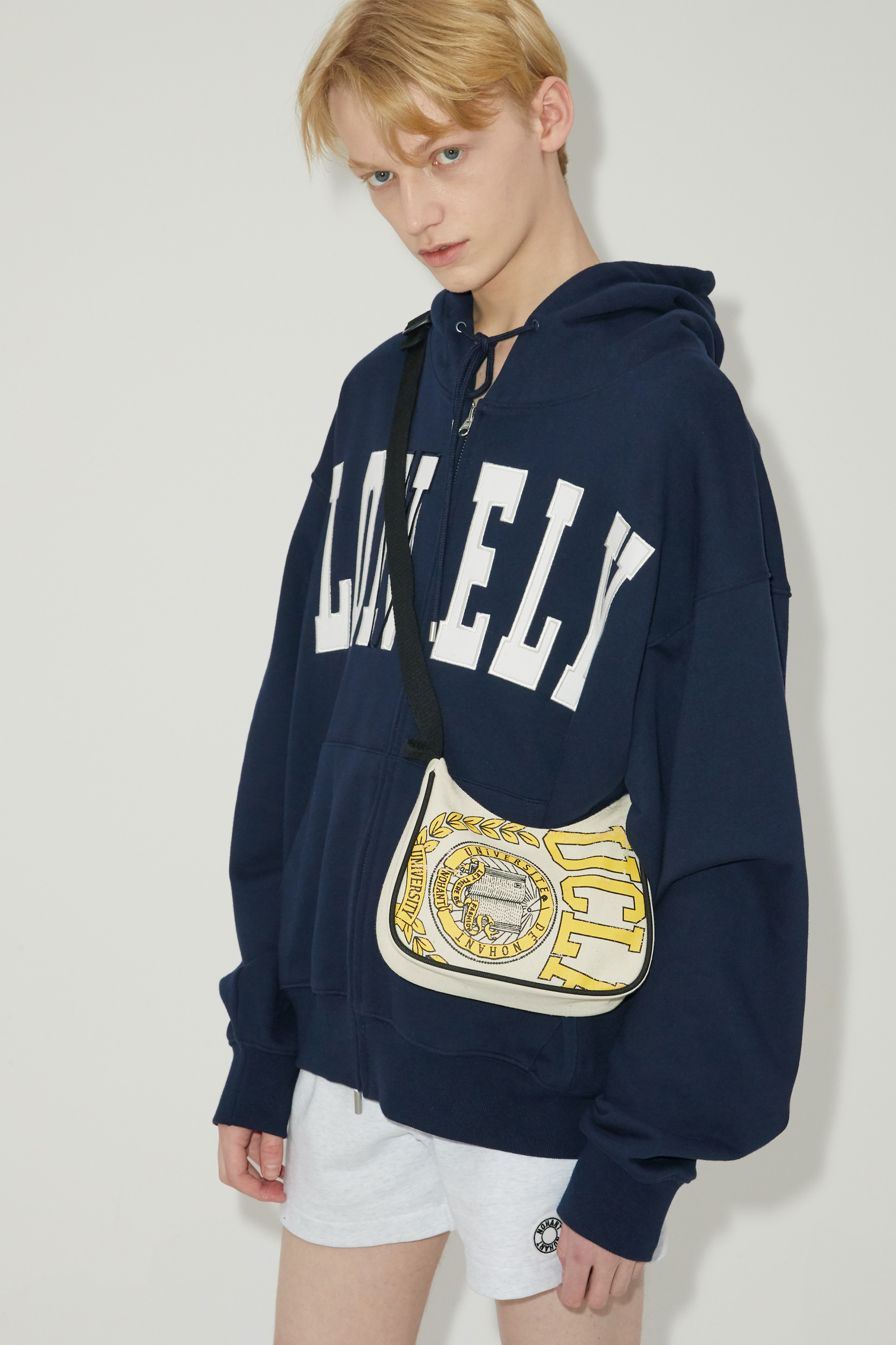 [M,L사이즈 4/28 예약 배송] LONELY/LOVELY ZIP-UP HOODIE NAVY